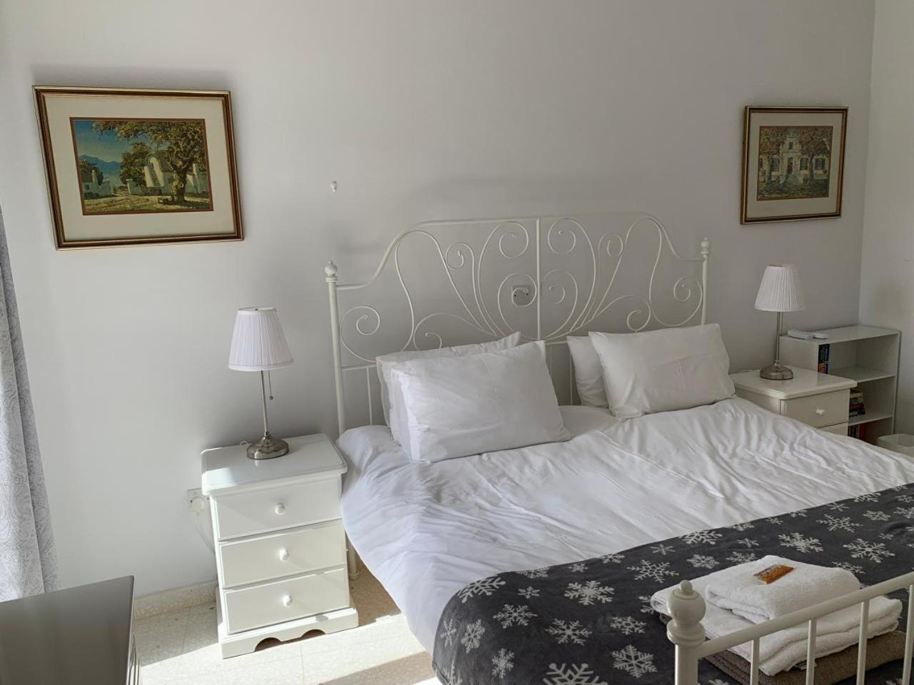 Appartamento King'S Palace - Spacious 2 Bed, 2 Bath With Sea And Pool Views Paphos Esterno foto